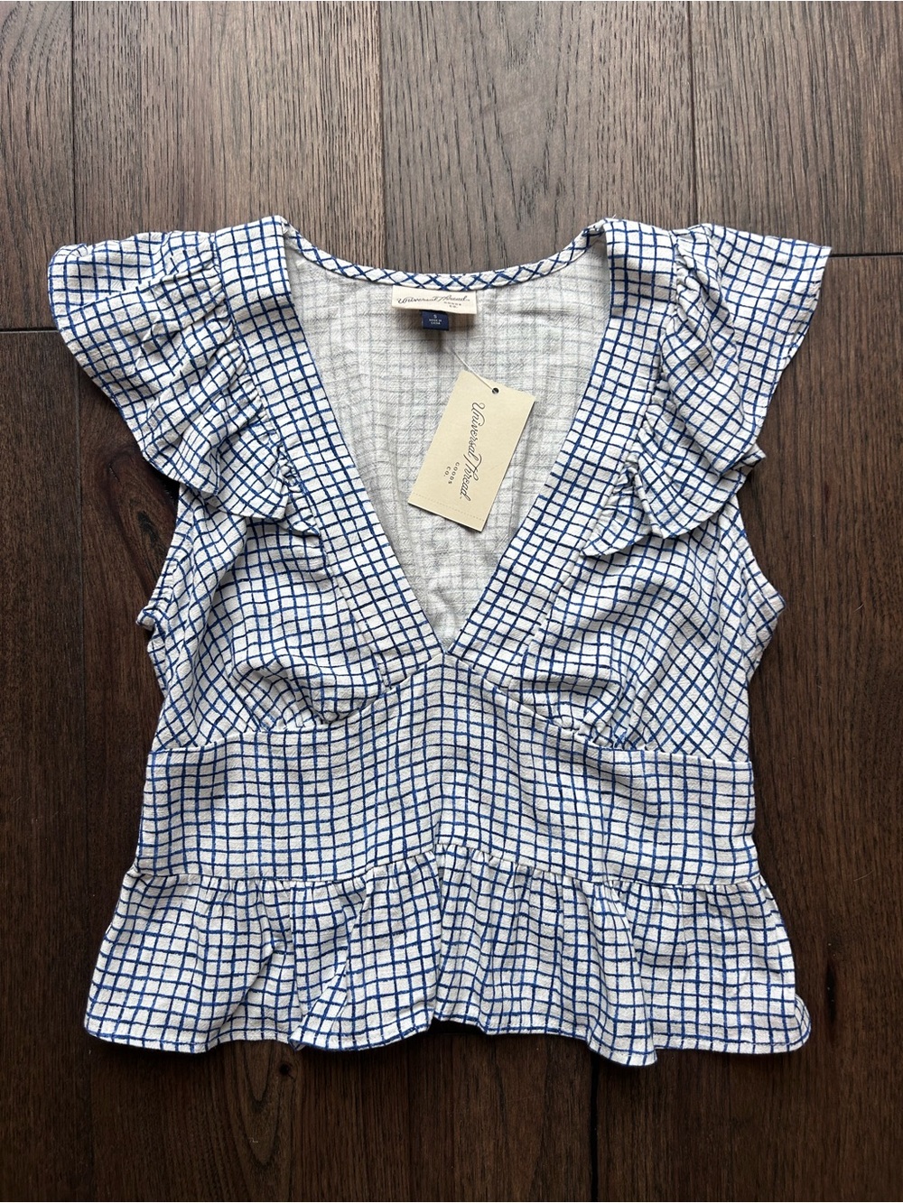 Universal Thread White V-Neck Grid Ruffle Peplum Top New with Tags